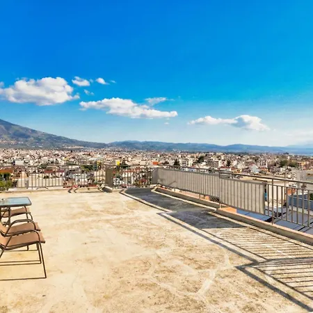 아파트 House On The *